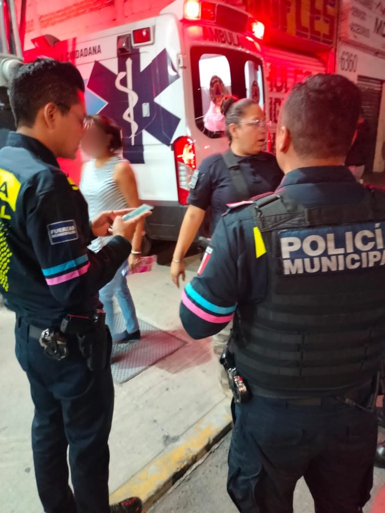 Elementos de la SSC del Municipio de Puebla, auxiliaron a una joven mujer en la labor de parto, garantizando así el nacimiento de un bebé en buenas condiciones de salud.