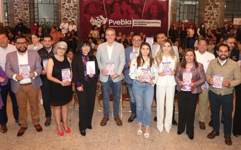 Ayuntamiento de Puebla presenta Guía de Protección de Datos para mujeres