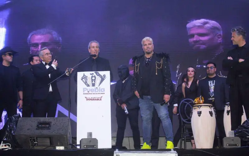 Todo un éxito el Autoart World 2025 en el Zócalo de Puebla