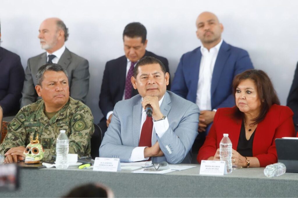 Alejandro Armenta impulsa el trabajo conjunto con Faenas Comunitarias