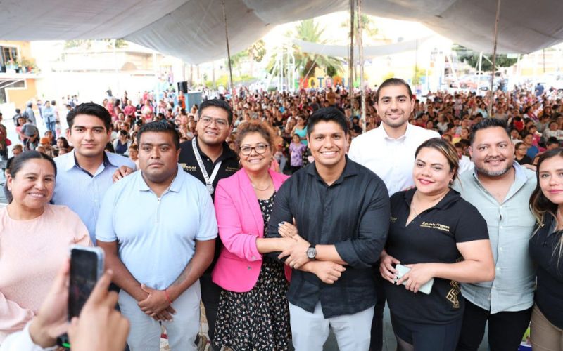 Omar Muñoz arranca festejos por el “Día de las Madres” en Cuautlancingo