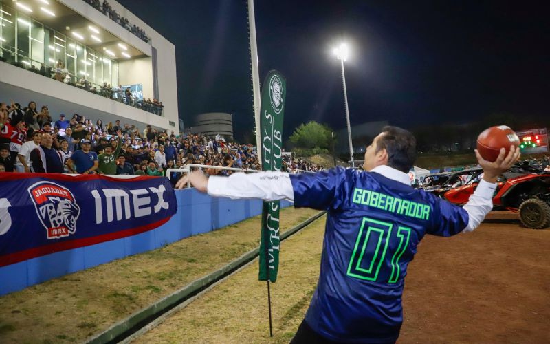 Alejandro Armenta acompaña a Arcángeles de Puebla en arranque de LFA