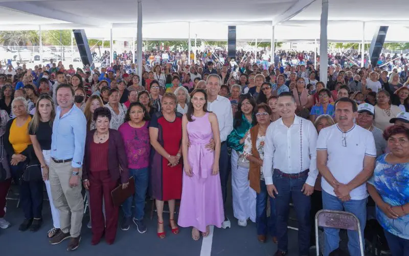 Pepe Chedraui celebra Día de las Madres en Laguna de Chapulco